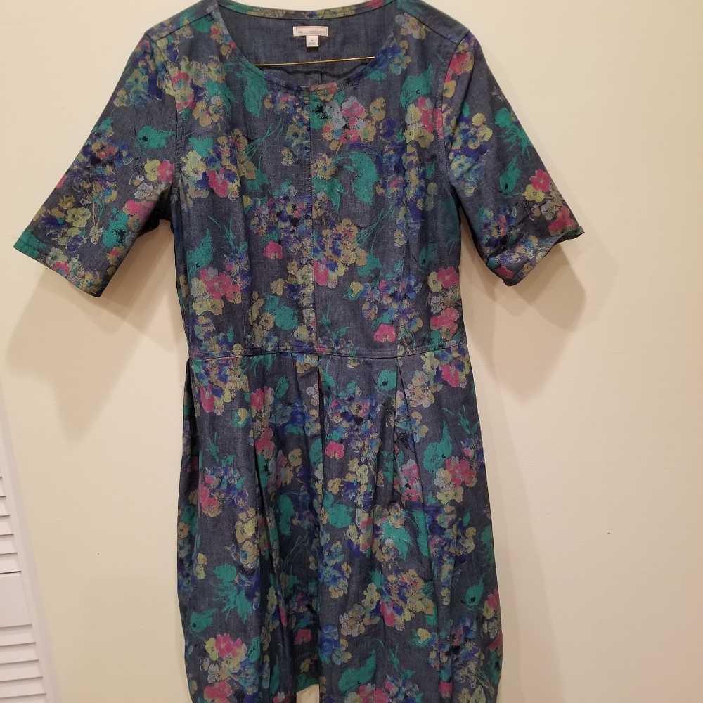 Gap dress